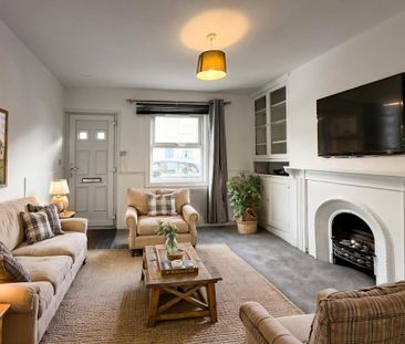 2 bedroom terraced house to rent - Photo 2