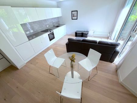 1 Bed Flat, Schooner Road, E16 - Photo 2