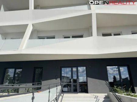 Pronájem luxusního nového bytu 2+kk s velkou terasou a garáží Brno Komárov, projekt MERIDIEM - Fotografie 2