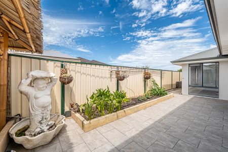 4 CHELSEA CIRCUIT, Success WA 6164 - House For Rent | Domain - Photo 4