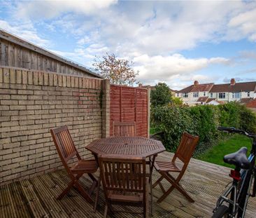 3 bedroom semi-detached house to rent - Photo 3