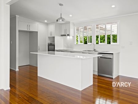 73 GLENBRAE ST - Photo 2