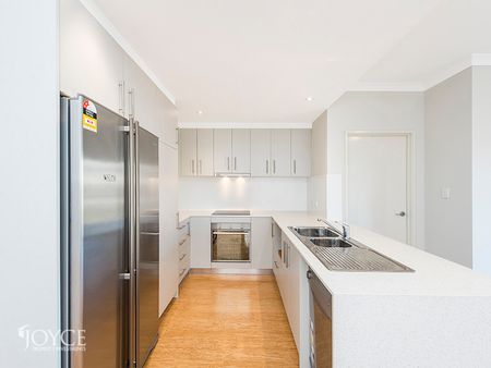 18/180 Stirling Street, PERTH WA 6000 - Photo 2