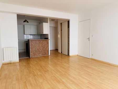 Location Appartement 2 pièces 49m² - Photo 2