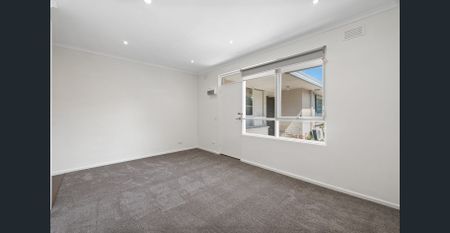 Situated in a great area - Photo 4