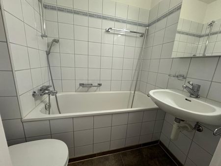 3 Zimmerwohnung im Zentrum von Zug - Photo 4