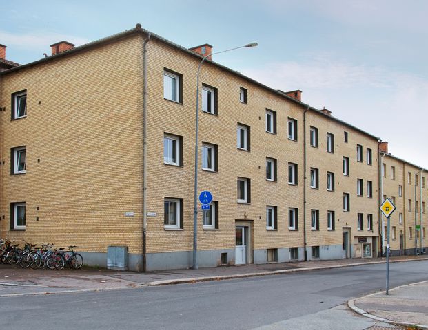 Vingåkersvägen 37 - Foto 1