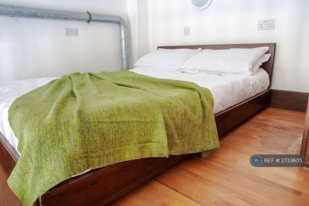 Studio to rent - Photo 3