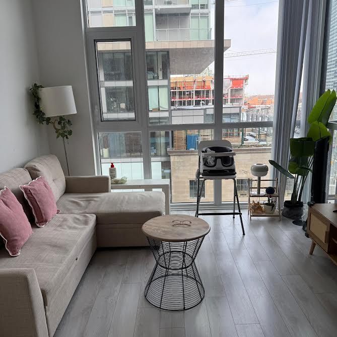 For Lease - 33 Helendale Avenue Unit# 405, Toronto, Ontario - Photo 1