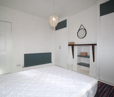 1 Bedroom Room to Rent To Let - Photo 3