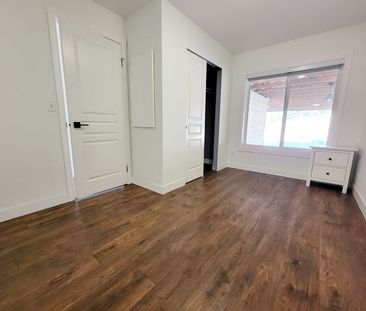 Beautiful 2 Bedroom+DEN 2 Bathroom Manufactured Home - Photo 6