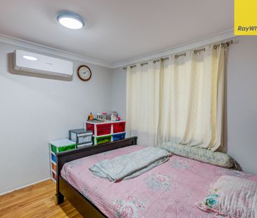 Spacious Family With 5 Aircon and 10 KW Solar - Photo 4