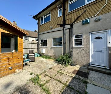Peartree Lane, Bexhill-On-Sea, TN39 4PE - Photo 6