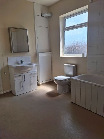 2 Bed Terraced House, Blayton Road, S4 - Photo 3