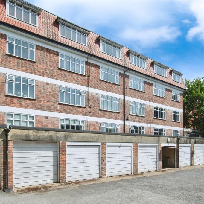 Bodorgan Road, Bournemouth - Photo 1