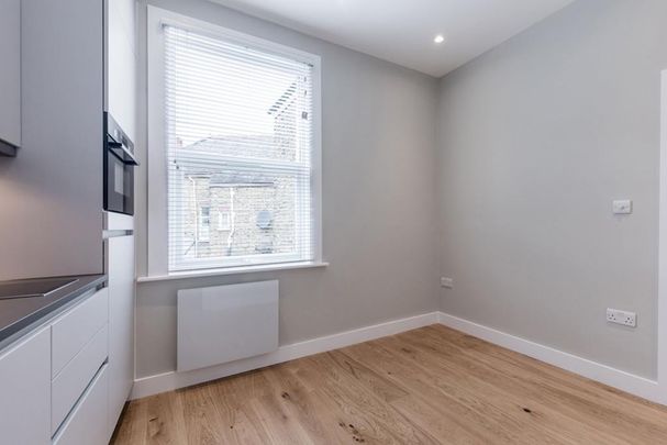 Ground floor flat to rent - Photo 1