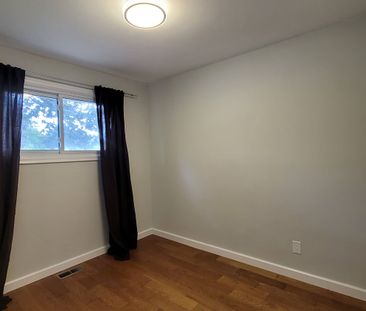 For Lease - 1 Bendamere Drive, Grimsby, Ontario - Photo 6