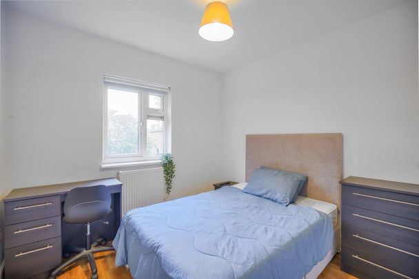 Woolridge Way – Room 3 - Photo 1