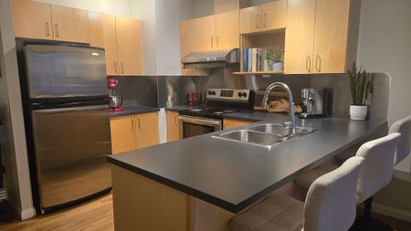 Victoria Park - 1 Bedroom + Den Condo Available January 15th - Photo 4