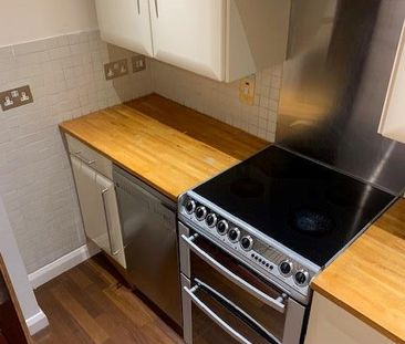 1 Bed Flat, Mayfair, W1J - Photo 5