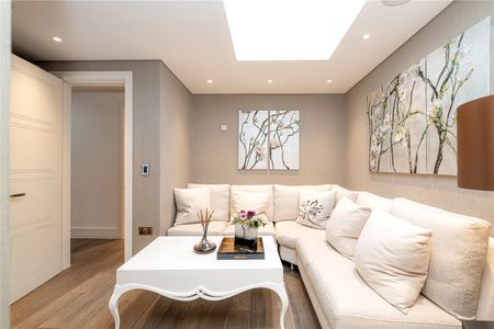 Cambridge Gate, NW1 - Photo 3