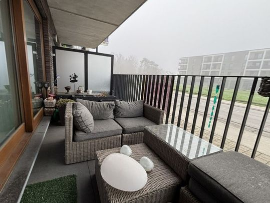 Uitstekend gelegen 2-slpk appartement met terras, autostaanplaats en kelderberging - Photo 1