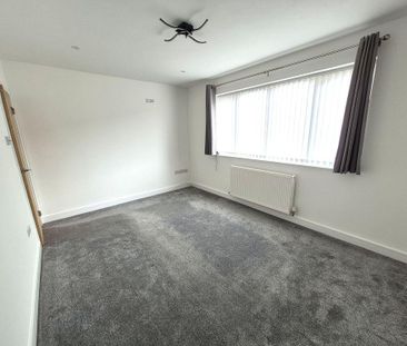 2 bedroom end of terrace house to rent - Photo 5