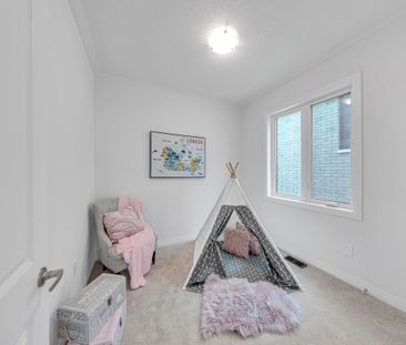 For Lease - 1117 Pisces Trail, Pickering, Ontario - Photo 2