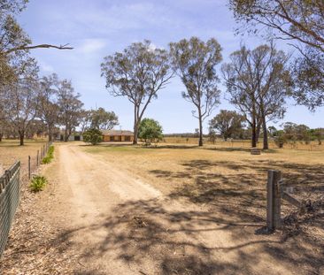 Three Bedroom Home - Photo 5