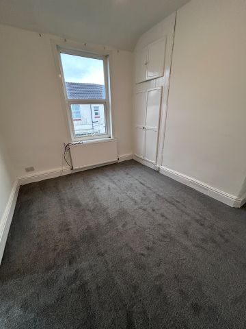 3 Bed Terraced House, Beechwood Avenue, CH45 - Photo 5