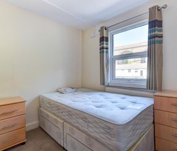 10 bedroom house to rent - Photo 2