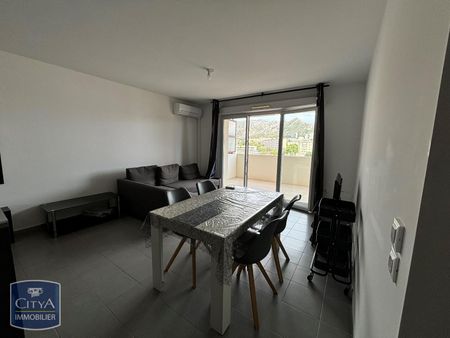 Location Appartement 3 pièces 59m² MARSEILLE 10ème - Photo 2