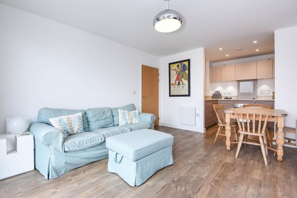 1 bedroom apartment to rent - Photo 1