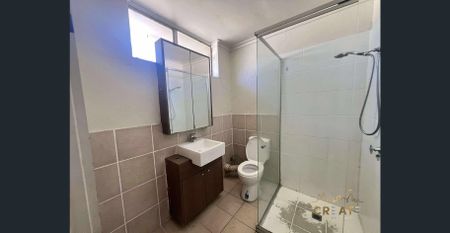 TWO-BEDROOM VILLA IN THE HEART OF SUNSHINE - Photo 5