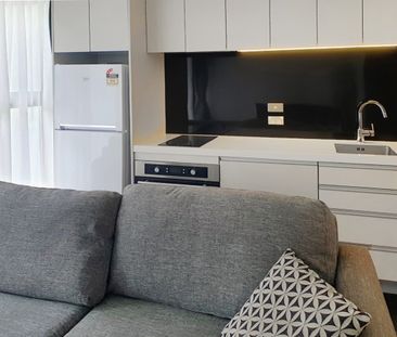 AUCKLAND CENTRAL - 1 Bedroom Apartment - Photo 6