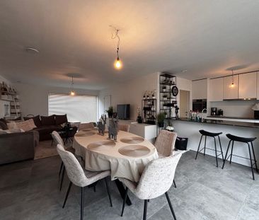 Ruime moderne nieuwbouwwoning met 3 slaapkamers en carport te Esen - Photo 2