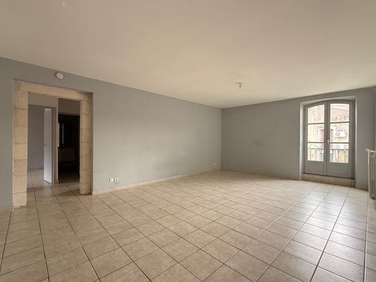 Location Appartement 4 pièces 82m² PONT ST ESPRIT 30130 - Photo 1