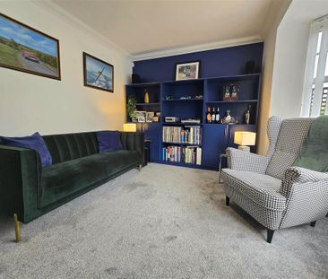 4 bedroom detached house to rent - Photo 1