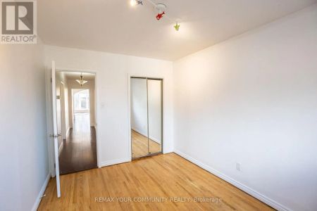 32 MARBURY CRESCENT - Photo 5