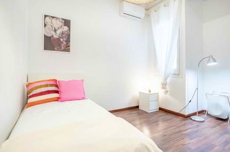 Carrer de Muntaner, Barcelona, Catalonia 08021 - Photo 3