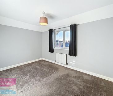 2 bedroom semi-detached house to rent - Photo 3