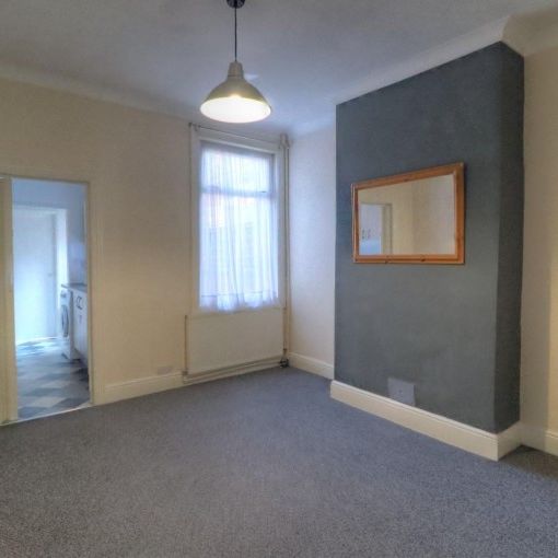 2 BED Semi-detached house To rent - Photo 1