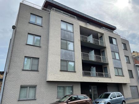 ruim instapklaar twee slaapkamer appartement met groot zongericht terras & gelijkvloerse garage - Photo 5