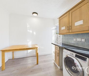 5 bedroom semi-detached house to rent - Photo 5