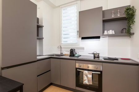 Via Francesco Arese, Milan, Lombardy 20159 - Photo 3