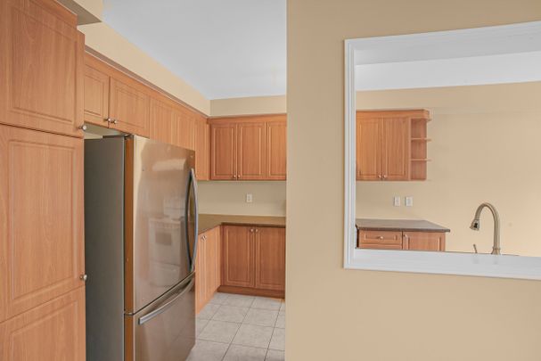 For Lease - 43 Northwest Passage, Whitchurch-Stouffville, Ontario - Photo 1