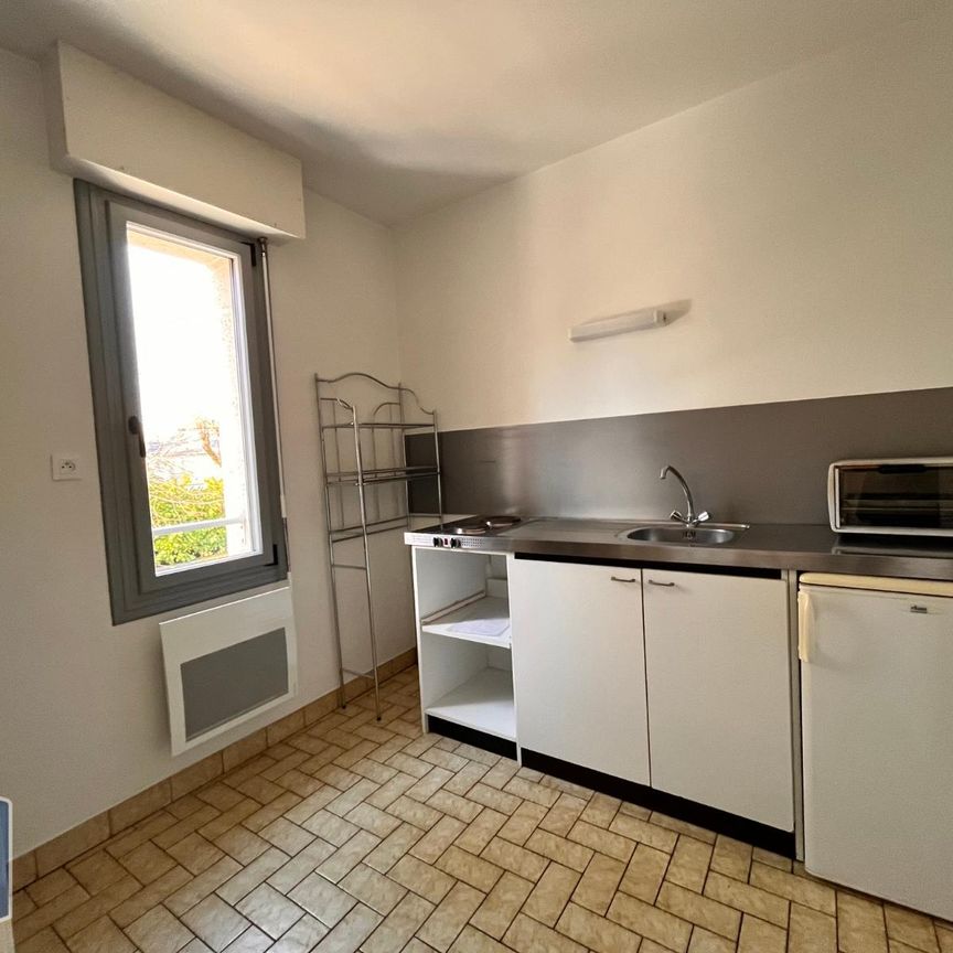 Location Appartement 1 pièce 38m² LAVAL 53000 - Photo 1