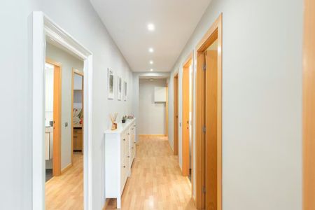 Carrer de Casanova, Barcelona, Catalonia 08036 - Photo 5