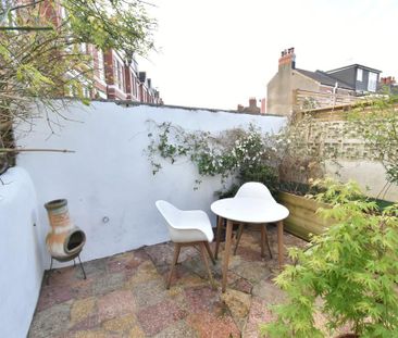 2 bedroom terraced house to rent - Photo 4