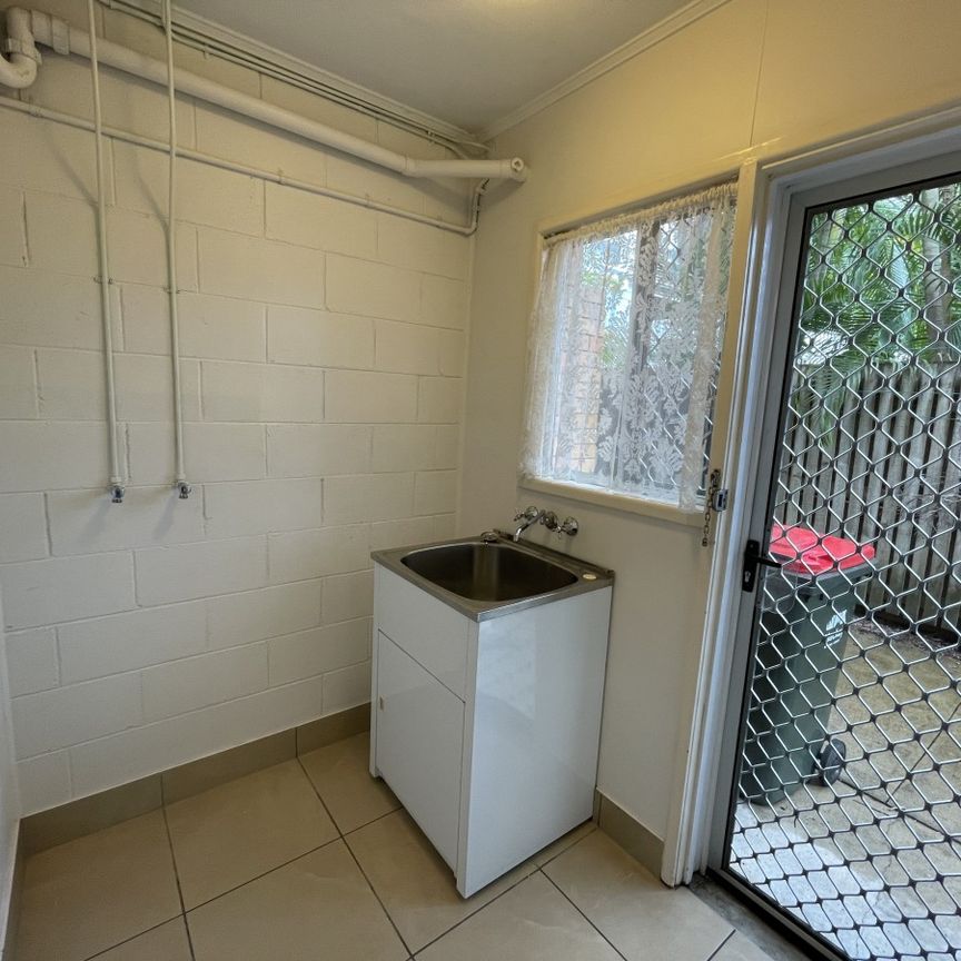 Inner City Apartment with no water charges to pay - Photo 1